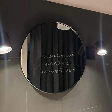 Apartment Pi 1 - In The Heart Of Bucharest, Amazing Location, Cozy, Sleeps 4