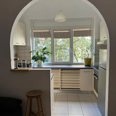 Pi 1 - In The Heart Of Bucharest, Amazing Location, Cozy, Sleeps 4 Apartamento