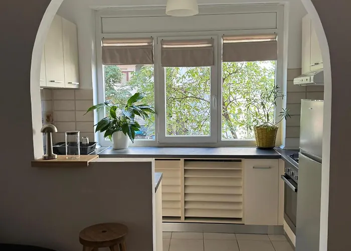 Pi 1 - In The Heart Of Bucharest, Amazing Location, Cozy, Sleeps 4 Апартаменты