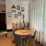 Pi 1 - In The Heart Of Bucharest, Amazing Location, Cozy, Sleeps 4 شقة